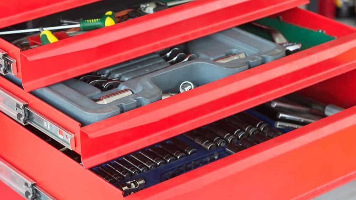 Different Sizes and Purposes of Tool Chests
