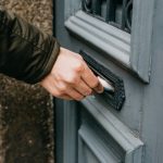 Important Considerations When Hiring a Leaflet Delivery Service
